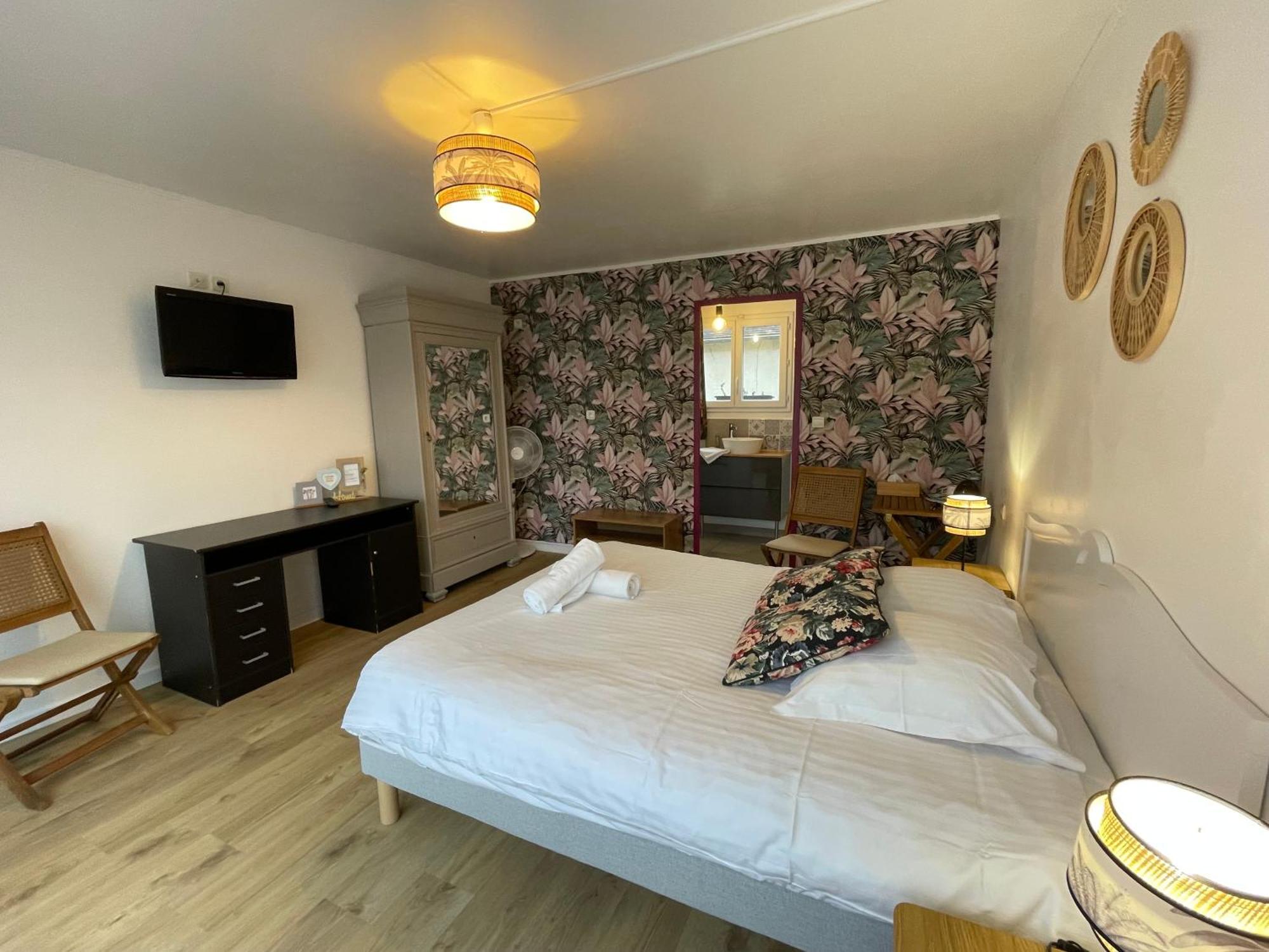 Bed and Breakfast Manoir De La Houlette Saint-Pierre-du-Vauvray Exterior foto